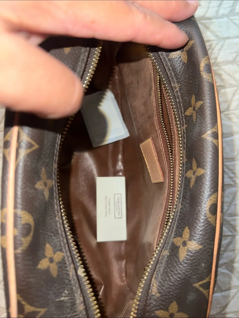 LOUIS VUITTON  Monogram Toiletry Bag 25